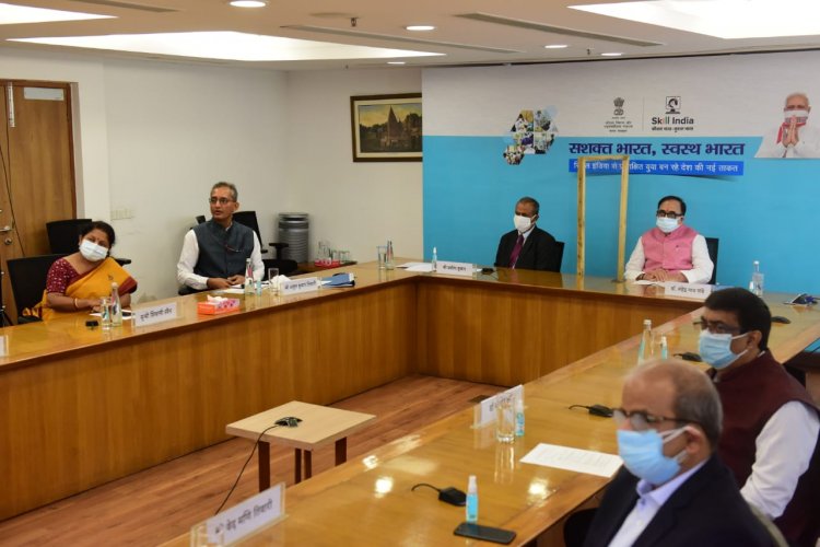 Skill India to train over One Lakh Frontline Workers for the Nation;  Introduces 6 new courses to support healthcare sector in its fight against Covid-19.