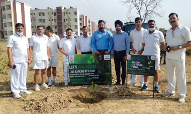 Canara HSBC Oriental Bank of Commerce Life Insurance initiates plantation drive .