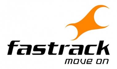 The Trendiest Watches for Monochrome look from Fastrack